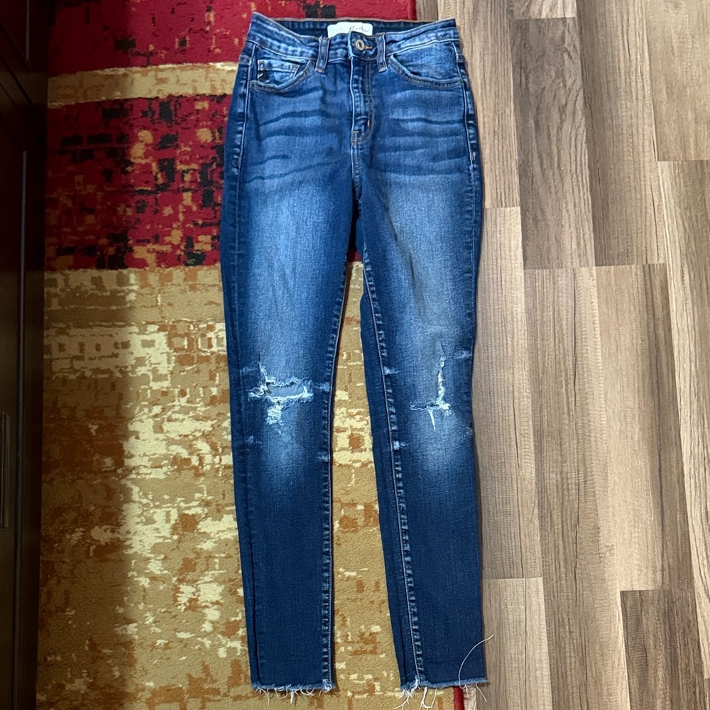 Sold - Picture 2 of 5